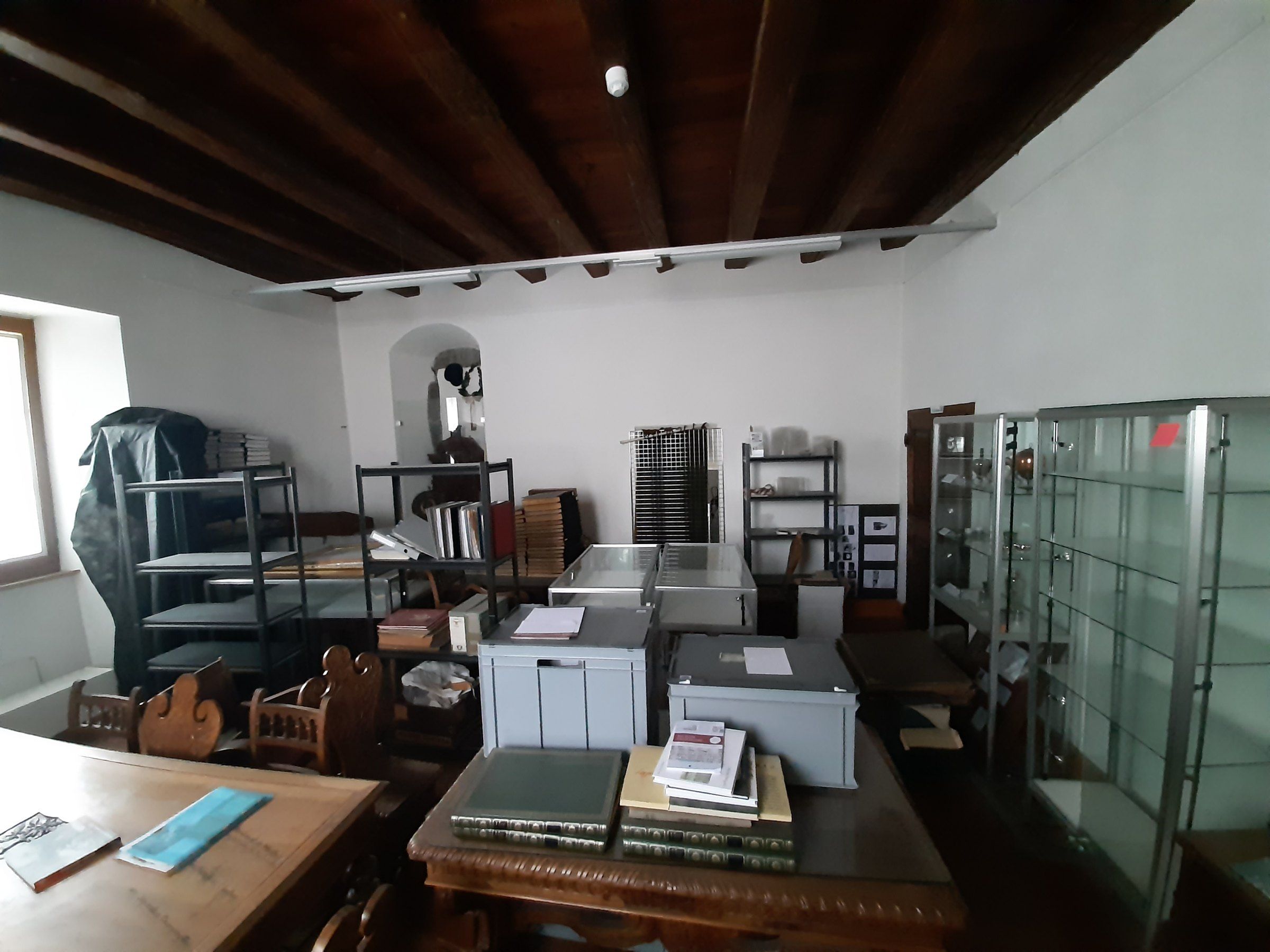 Salle de collection en cours de déménagement